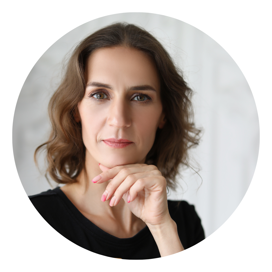 Retrato de Marina, gerente de marketing